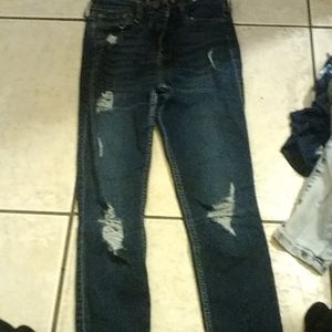 They are ripped skinny jeans